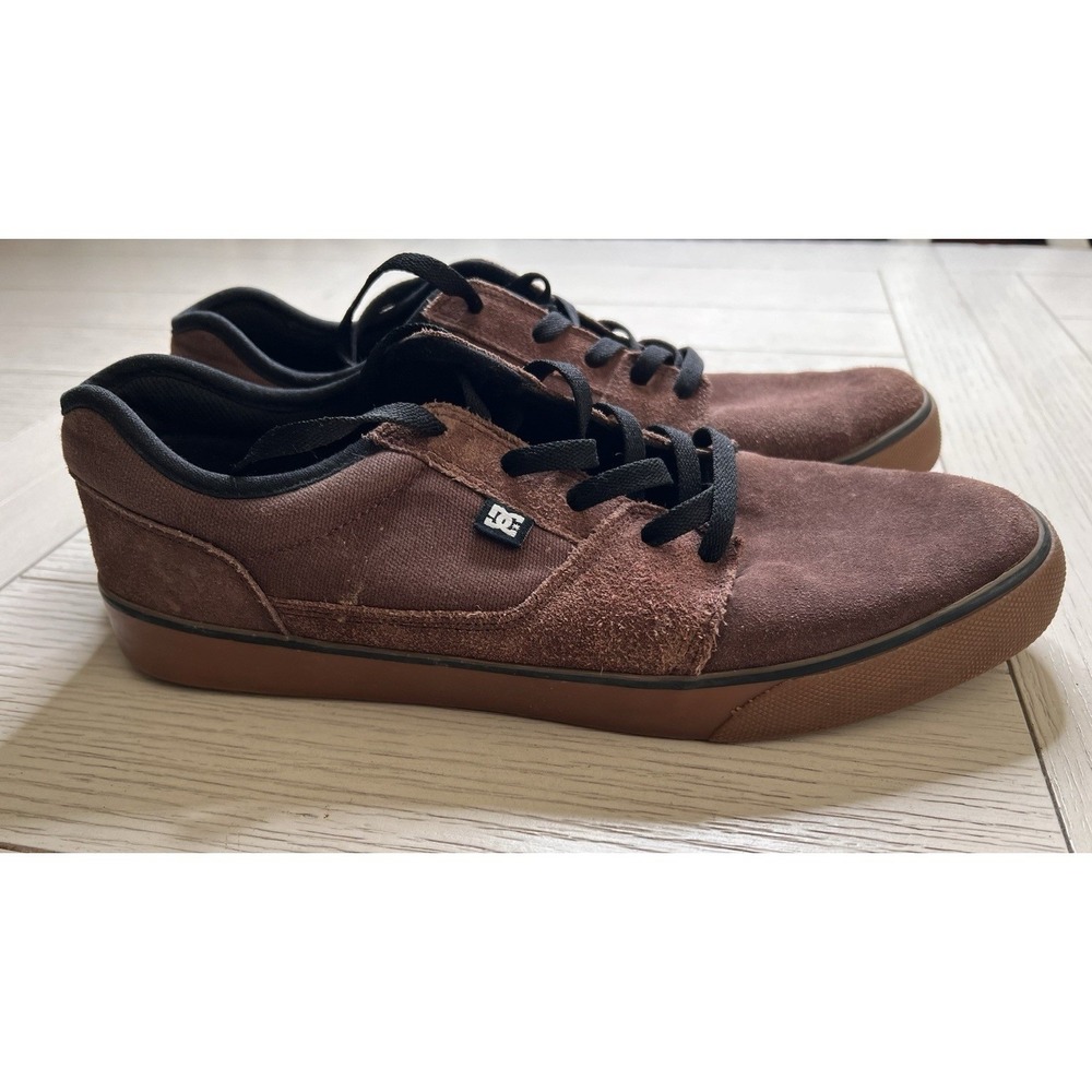 DC Skateboard Shoes Tonik Brown W/ Gum Soles, Leather Upper, Rubber Outsoles, 11